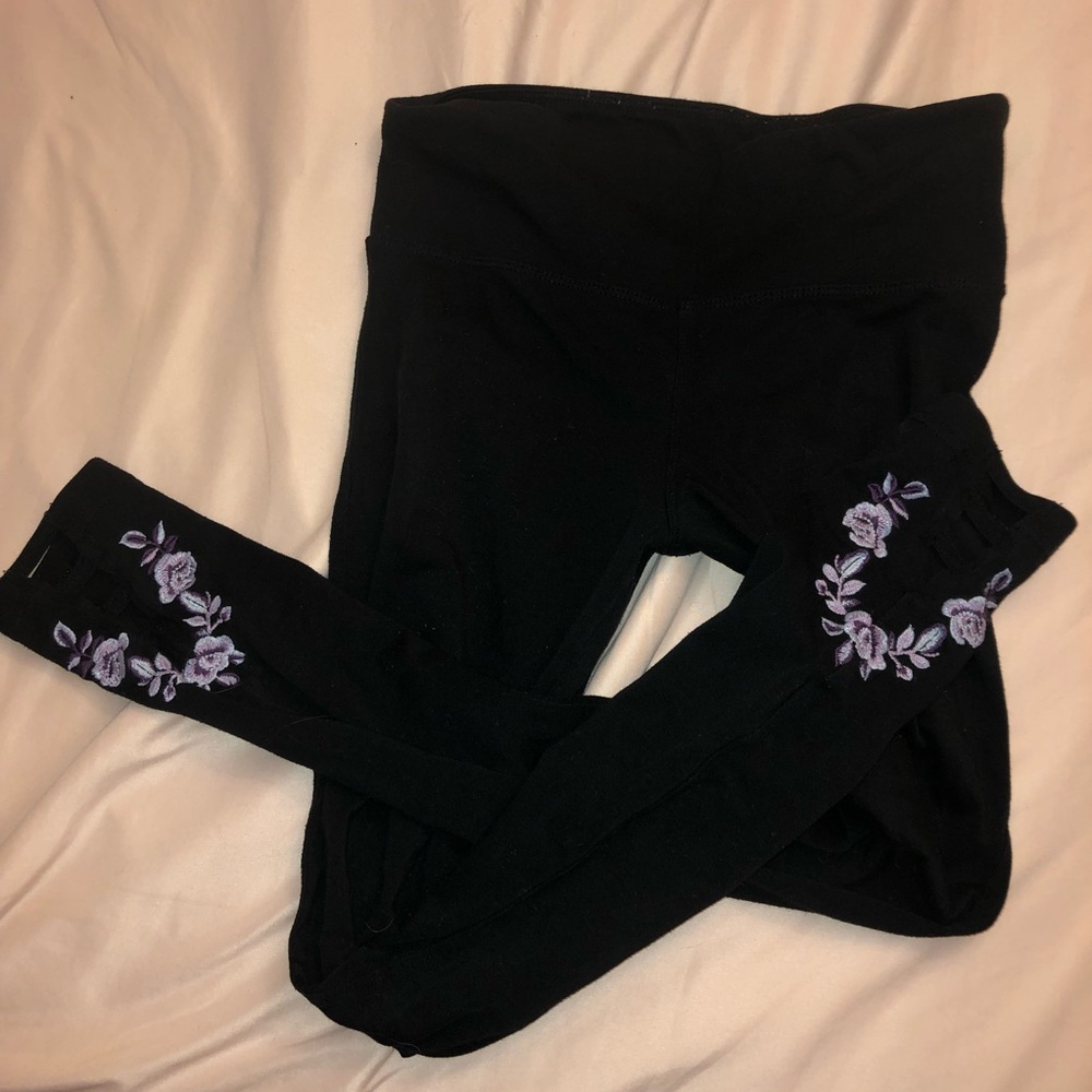 Black Aeropostale leggings